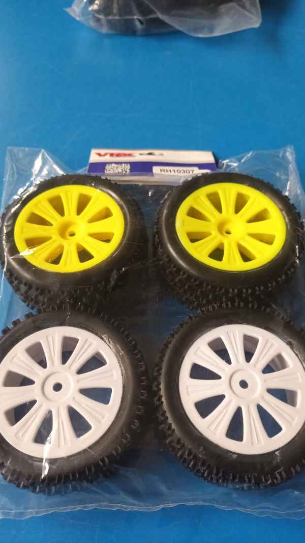 set gomme da buggy 1/10 scolpite tipo 