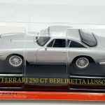 FERRARI 250 GT BERLINETTA LUSSO 1/43 SILVER + BASETTA