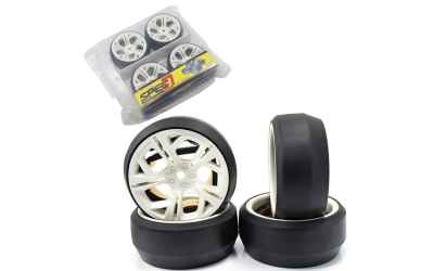 yeahracing set 4 gomme e cerchi da drift offset+3mm (white)