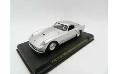 BRUMM FERRARI 250 GT BERLINETTA (TOUR DE FRANCE) VERSIONE 1957 SILVER CON BASETTA + TECA