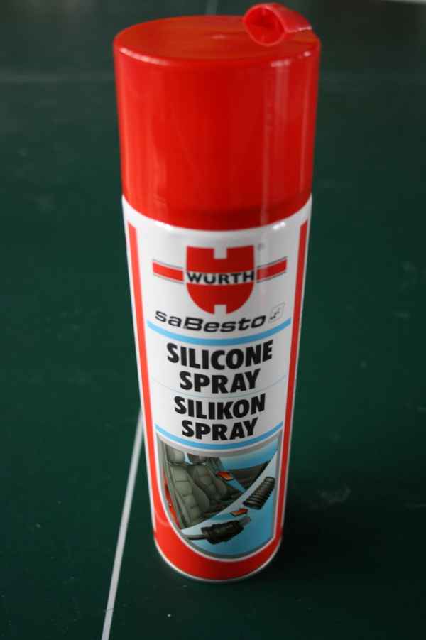 silicone spray ideale per cinghie-parti in gomma wurth - prodotti chimici, per cuscinetti-giunti cardanici-plastiche-metalli-filtri-contatti elettrici-motori-carene