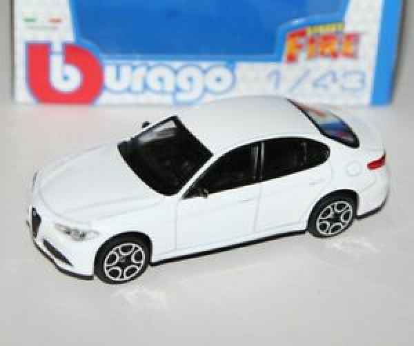 BURAGO STREET FIRE 1:43 AUTO DIE CAST METAL - ALFA ROMEO GIULIA BIANCA burago - automodelli statici- da collezione, GT- stradali da collezione plurimarche 1/43-1/32-1/24