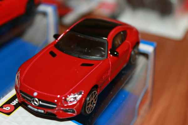 BURAGO STREET FIRE 1:43 AUTO DIE CAST METAL - MERCEDES AMG GT ROSSA mondomotors - automodelli statici- da collezione, GT- stradali da collezione plurimarche 1/43-1/32-1/24