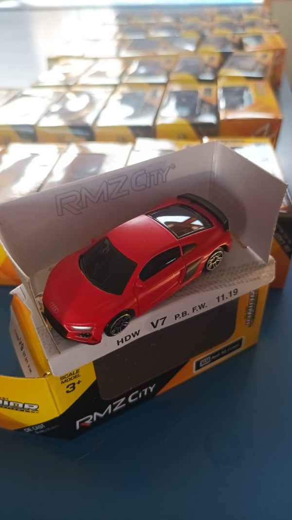 Audi R8 coupÃ¨ 1/64 rossa RMZ City RMZ City - giocattolo, statico- da collezione-con retrocarica-a frizione